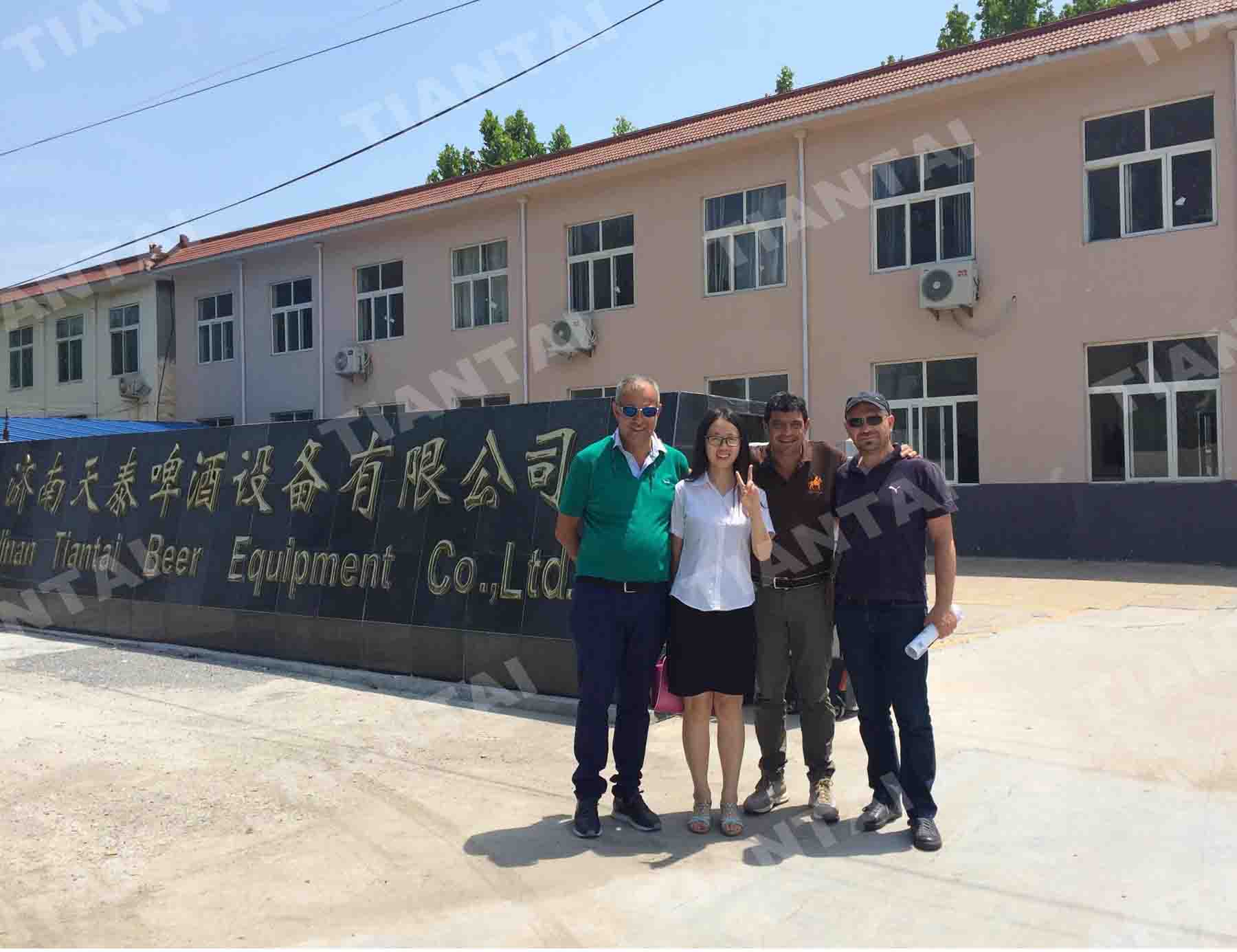 Warmly welcome Italy Customer visited our beer equipmen